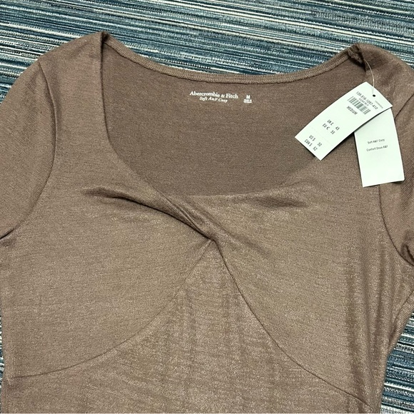 🆕Abercrombie and Fitch Soft A&F Cozy Light Brown Long Sleeved Body Suit Size M - Picture 4 of 6